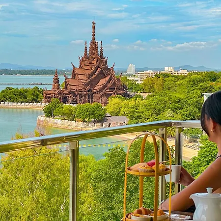 Mayaana Beach Resort Pattaya-3